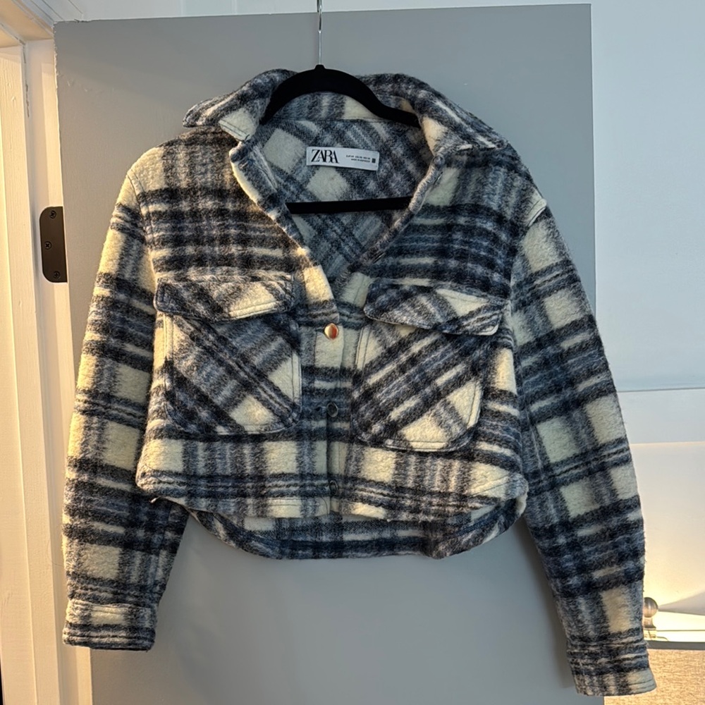 Zara Women's Blue and Cream Plaid Jacket